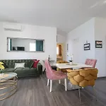 Apartment Amfora Zadar